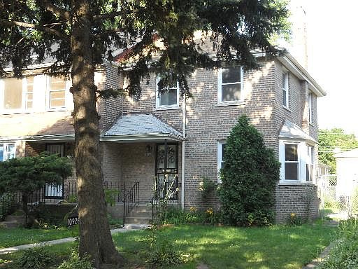 1st image of 10926 S Eberhart Ave #10926