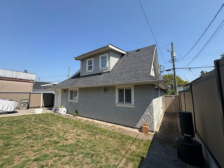5772 Rhodes St — Photo 12