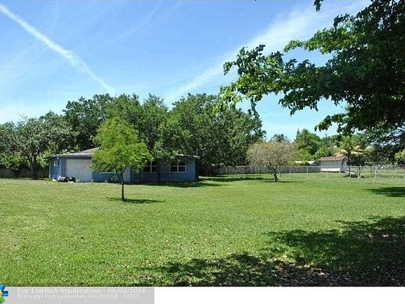5th image of 4290 SW 141st Ave