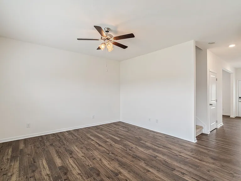 116 Kaley Ln — Photo 5