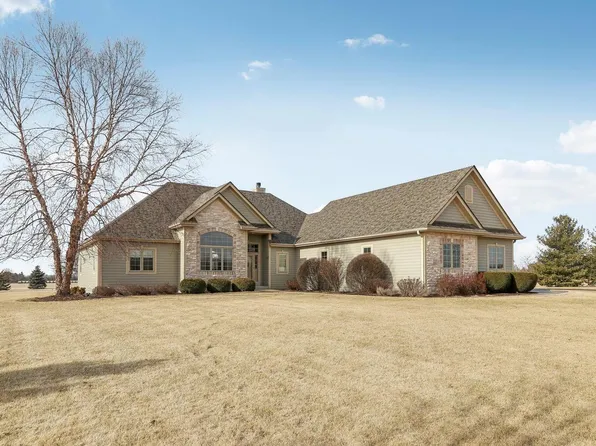 W330S8375 Isabelle DRIVE, Mukwonago, WI 53149