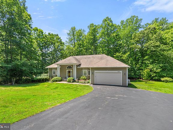 5th image of 5305 Wyndemere Cir