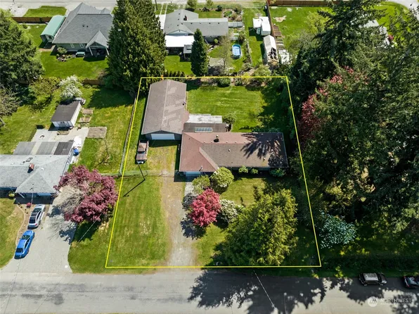 10519 25th Avenue E, Tacoma, WA 98445