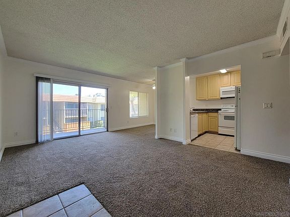 4th image of 589 N Johnson Ave Unit 226