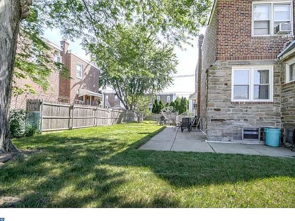 4th image of 4217 Sheffield Ave