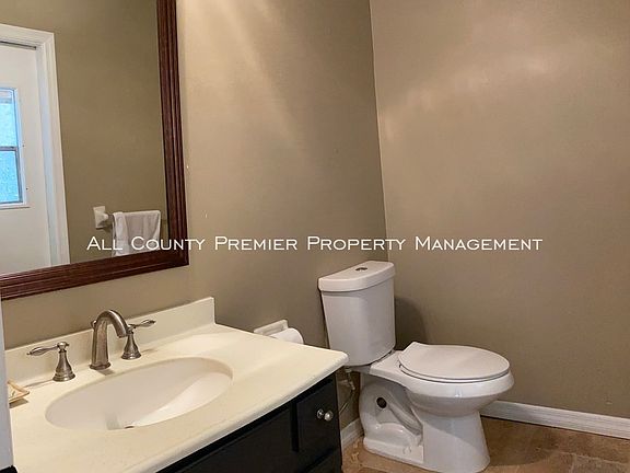 5th image of 4325 N Landmark Dr