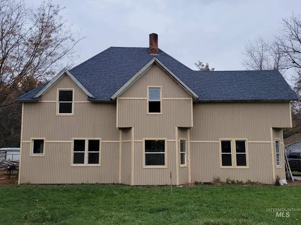 170 4th St, Pomeroy, WA 99347