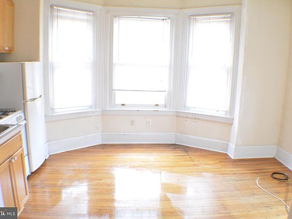 2nd image of 253 W Hansberry St #2F
