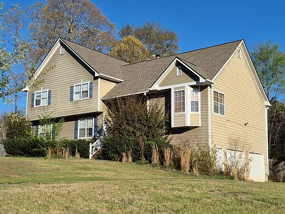 2nd image of 5521 Twin Oak Dr