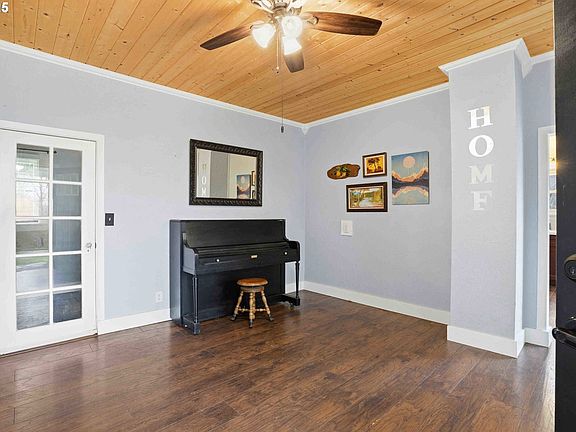 5th image of 820 Barclay Hills Dr