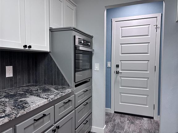 5th image of 505 Franklin St