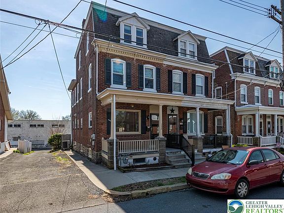 2nd image of 132 S Franklin St