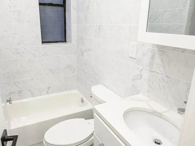 251 Pacific St #5 — Photo 12