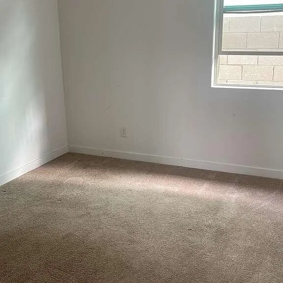 1318 E Irwin Ave — Photo 10