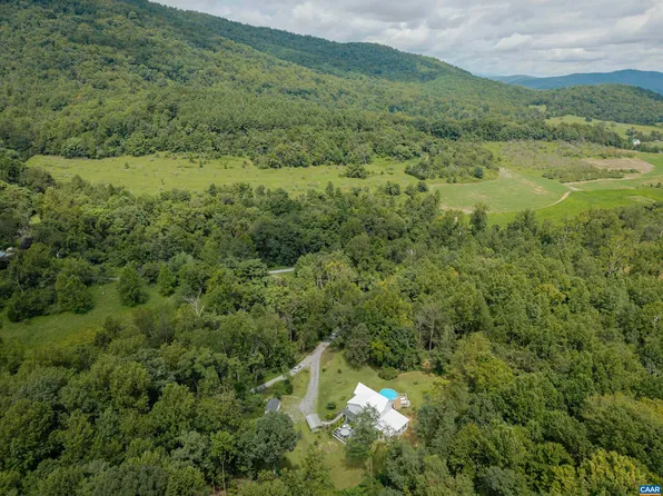 5860 Bearwood Rd, Crozet, VA 22932