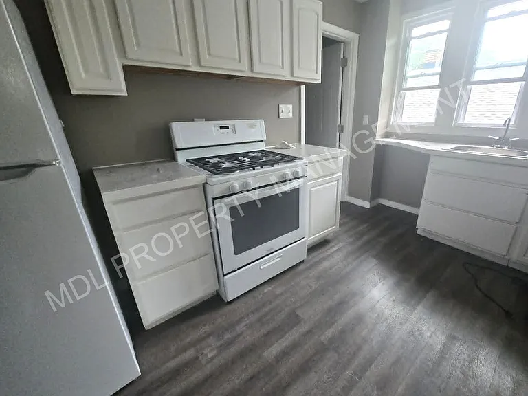 1500 Birney Street — Photo 4