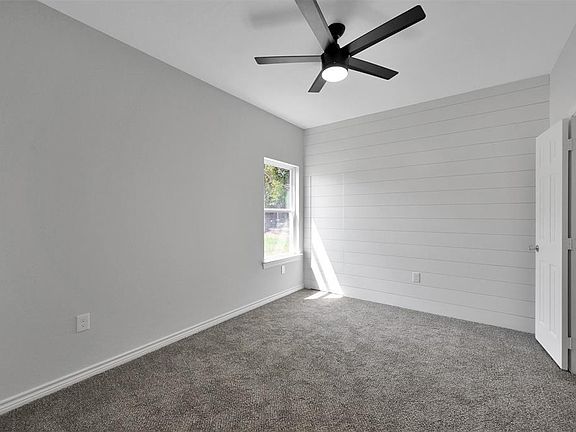 5th image of 16895 W Ivanhoe