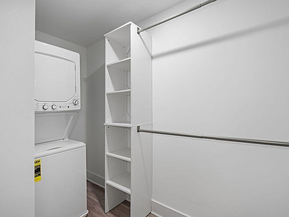 5th image of 3843 Wallace St #1F