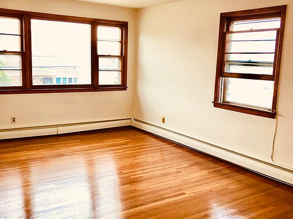2nd image of 493 Amherst Ave Floor 2
