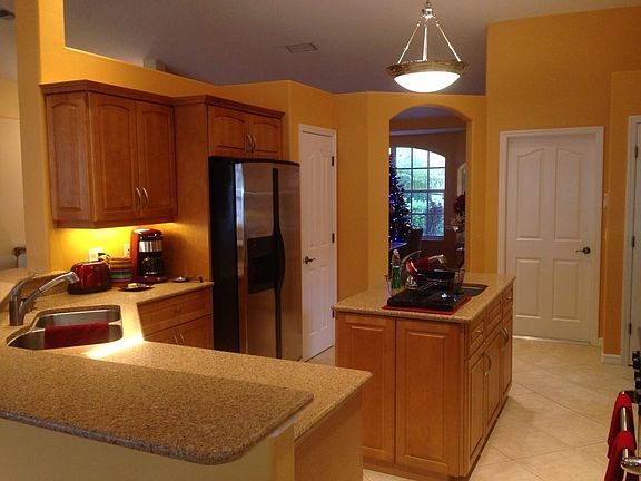 5th image of 871 Lemon Bay Dr