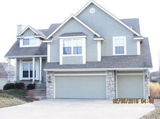 4002 Bennington Dr, Saint Joseph, MO 64506