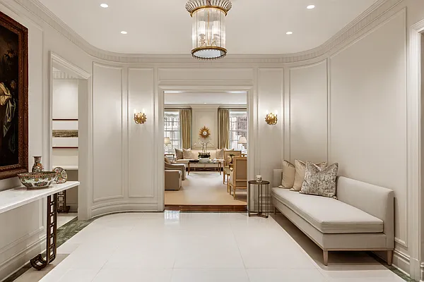 Entry / hallway, photo 1