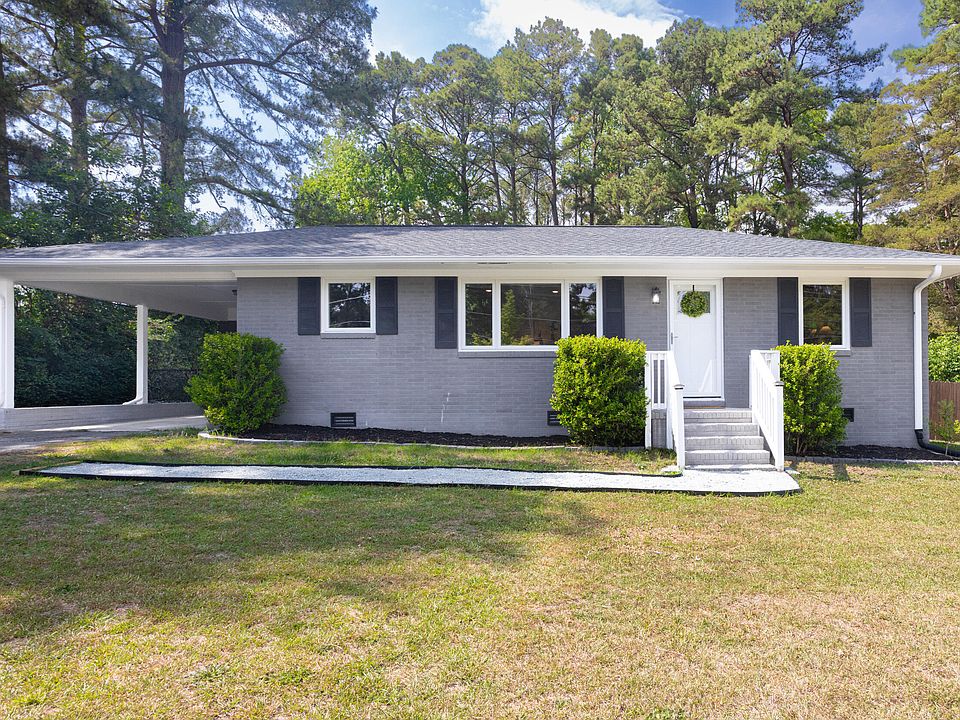 1st image of 322 S Mineral Springs Rd