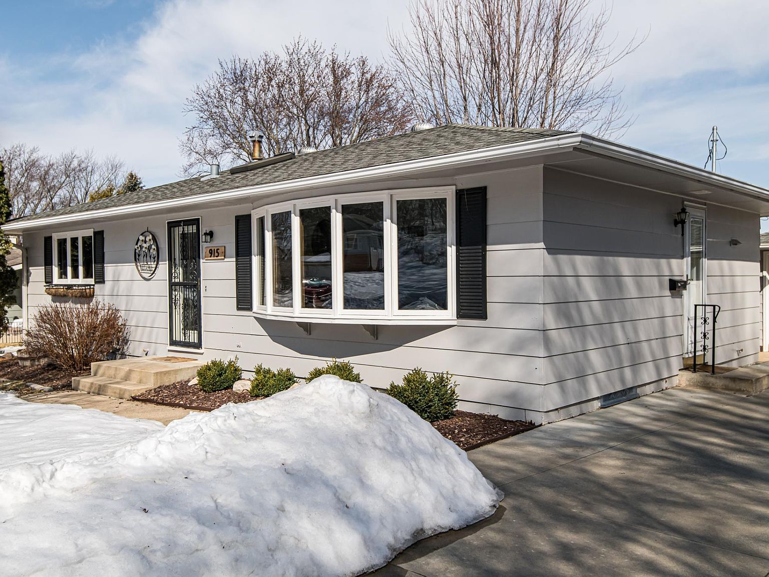 915 24th St NW, Rochester, MN 55901 Zillow