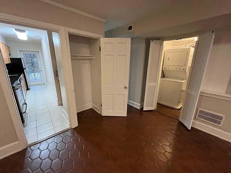 507 Constitution Ave NE #1 — Photo 8