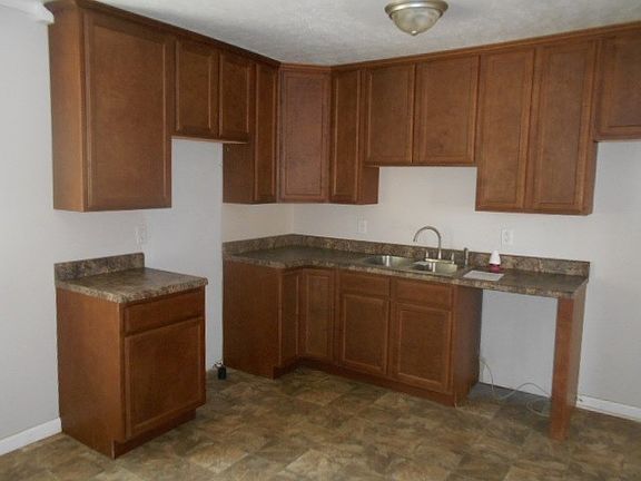 3rd image of 2126 Robin Hood Dr