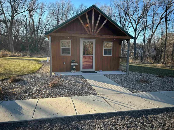 205 Elm St, Sumner, NE 68878