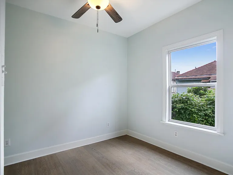 4922 Clara St — Photo 8