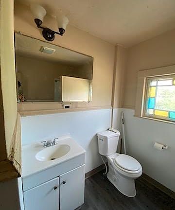 4th image of 736 New Castle Ave