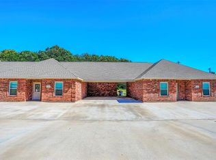 455 Neals Hill Rd, Gainesville, TX 76240