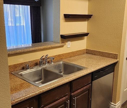 4th image of 1150 N Buffalo Dr APT 2051