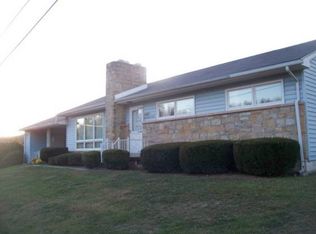 13601 Wayne Dr NE, Cumberland, MD 21502