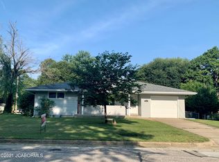707 S Francis St, California, MO 65018
