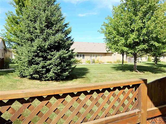3rd image of 3563 W 91st Pl
