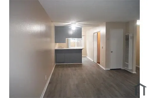 38568 10th St E #2 Photo 1