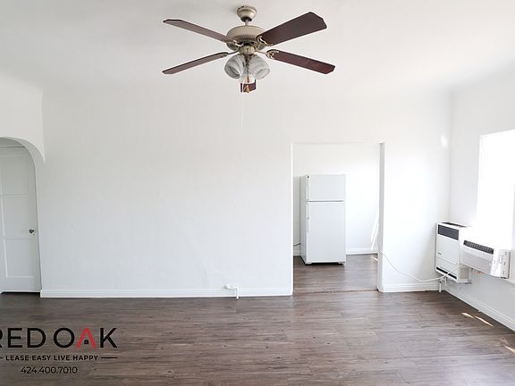 3rd image of 706 N Saint Andrews Pl APT 307