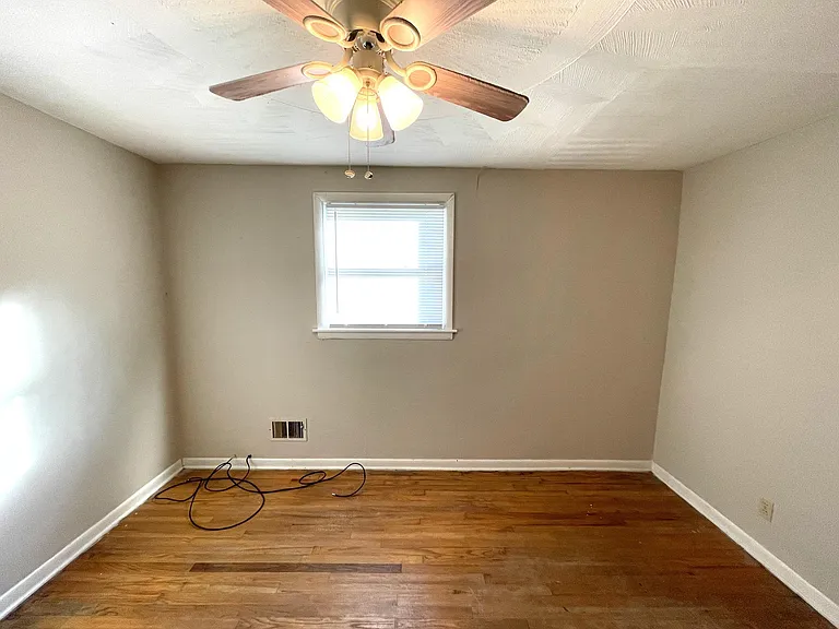141 Richards Ave — Photo 11