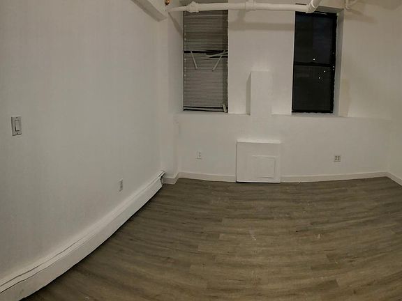 5th image of 3816 Barnes Ave Floor Basement