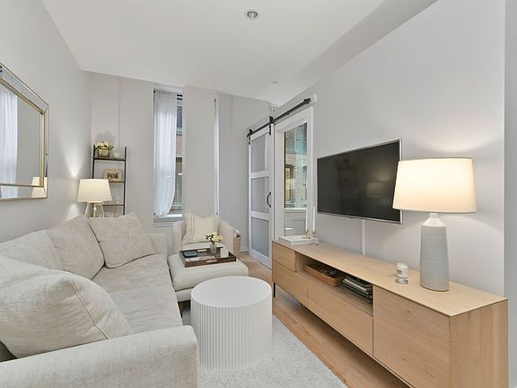3rd image of 346-354 Congress St #312