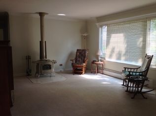 910 Meadowlark Ln, Glenview, IL 60025