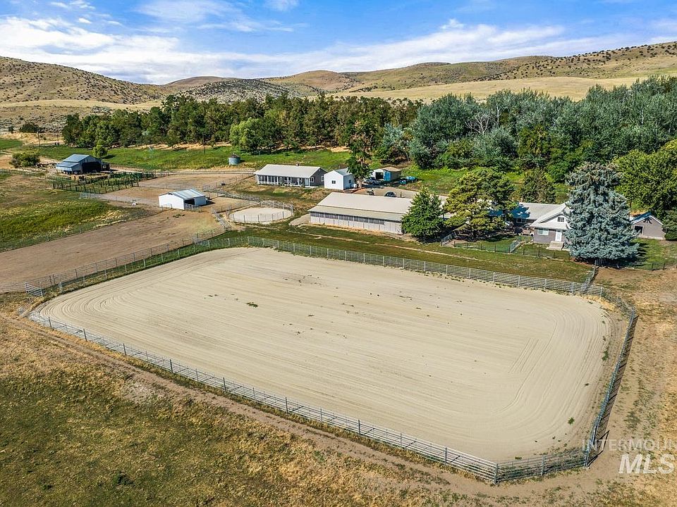 1823 Jones Rd Weiser, ID, 83672 Apartments for Rent Zillow