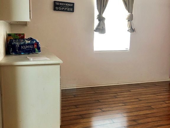 4th image of 1724 Linda Ave