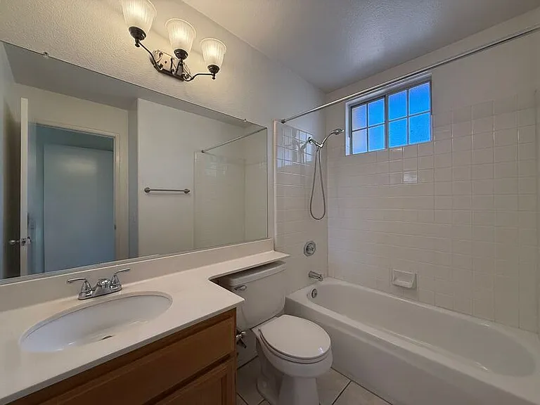 10880 Creekbridge Pl — Photo 14