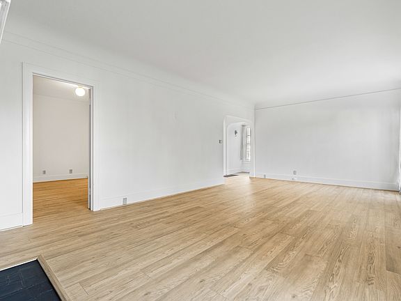 4th image of 1641-43 Myrtle Ave #1643