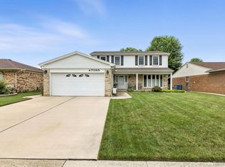 47095 Corbett Ct, Macomb, MI 48044