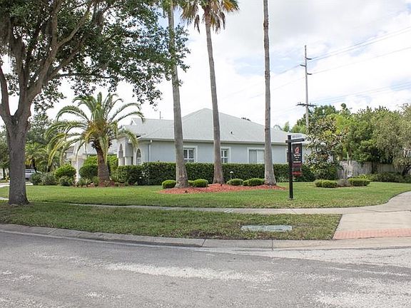 3rd image of 12401 Bristol Commons Cir